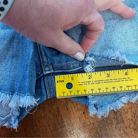 Kancan Signature Buckle Collection blue denim high waisted shorts size 27 - Picture 7 of 7